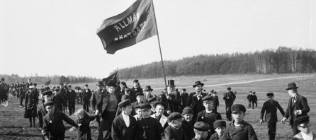 Historiskt Magasin: Demokratins genombrott