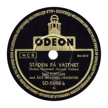 Staden på vattnet - Stockholmslåtar