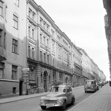 Grevgatan 11, 13 och 15 norrut