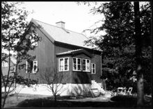 Hildebrandsvägen 37 med trädgård i Ängby småstugeområde