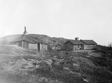 Hus vid Trädgårds Tvärgränd 13 (nu Helgagatan). Här på Helgaberget byggdes Allhelgonakyrkan 1918