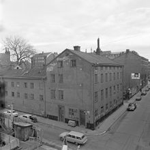 Hörnet av Skeppargatan 34 och Storgatan 23. Östermalms polisstation, byggnad A