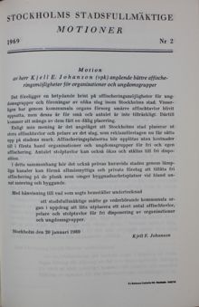 Motion angående bättre affischeringsmöjligheter för organisationer och ungdomsgrupper - Stadsfullmäktige 1969