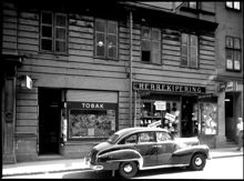 Klarabergsgatan 33. Butiker