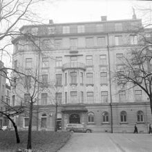 Sturegatan 24 vid hörnet av Cardellgatan