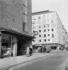 Nedgången till tunnelbanan vid Medborgarplatsen 1952