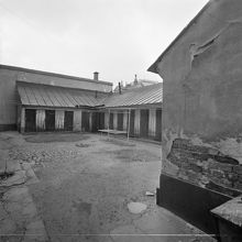 Brännkyrkagatan 137. Gården med utedass