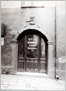 Portalen till Kindstugatan 4