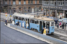 Spårvagn vid hållplats Tjärhovsgatan på väg mot Sofia på Södermalm år 1967