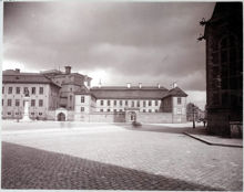 Hessensteinska palatset, Birger Jarls Torg 2
