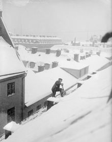 Snöskottning från tak
