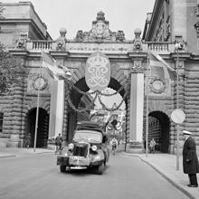 Riksbron. Gustav V:s 85-årsdag, 16 juni 1943