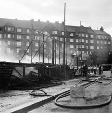 Erik Dahlbergsallén 11-15. Eldsvåda i ""Gropen"", kåkbebyggelse norr om Karlaplan