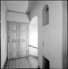 Hamngatan 17. Trapphuset i gathuset