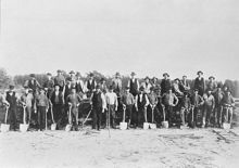 Här tas första spadtaget inför byggandet av Stockholms stads slakthus år 1906