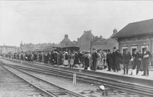 Folkträngsel på Östra Station