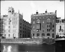 Över Norrström mot Strömgatan med Rosenbad och Adelswärdska huset.