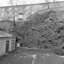 Gården, Sibyllegatan 77. Kvarvarande del av Tyskbagarbergen