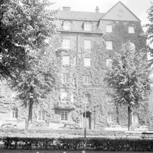 Karlavägen 97