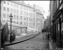 Österlångatan norrut och Köpmanbrinken till vänster