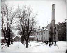 Katarina kyrkogård med Katarina gamla kyrkoskolehus