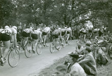 Djurgårdsloppet på cykel under Barnens dag 1942