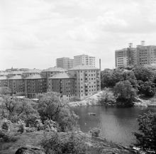 Anders Reimers Väg 13-17. Vy mot Reimersholme, öns norra sida