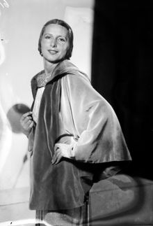 Porträtt av kvinna, Cronstedt