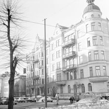 Hörnet Villagatan 25 och Valhallavägen 86. T.v. Villagatan 23