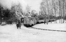 Spårvagn 8 vid Skarpnäcks hållplats. Linje 8 gick mellan Slussen och Skarpnäck.