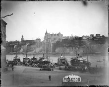 Södra Riddarholmshamnen med Mariaberget och Södermalm i bakgrunden