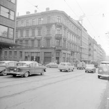 Sturegatan mot hörnet av Linnégatan 2 t.v. och Sturegatan 20