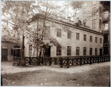 Kungsträdgårdsgatan 12, gårdshus, Herrnhutarnas kyrka