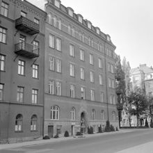Banérgatan 33 mot Karlavägen