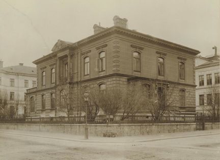 Hus på Villagatan 1