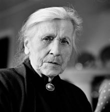 Porträtt av fotografens faster, Emilia Lindgren