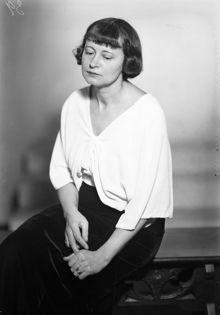 Porträtt av kvinna, Janson