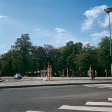 Vy från Nybroplan mot Arsenalsgatan och Berzelii Park