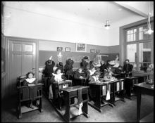 Interiör från skolsal i folkskola