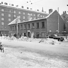 Folkungagatan 94. Ett hus rivs, i korsningen Folkungagatan och Nytorgsgatan