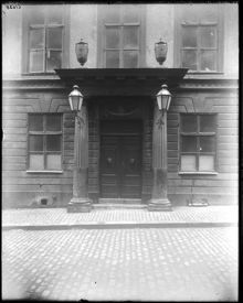 Portal till Bondeska huset, Drottninggatan 3