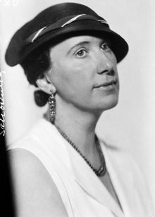 Porträtt av kvinna, Schonberg