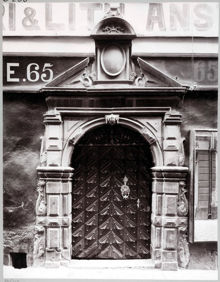 Västerlånggatan n:r 65, portal