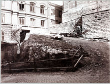 Generalstabens hus, Birger Jarls Torg 10. Terrassmur framför norra fasaden
