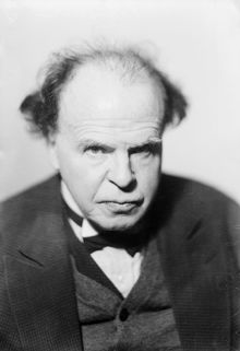 Porträtt av man, La Mound