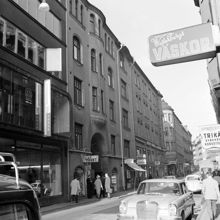 Grev Turegatan mot Humlegårdsgatan från nr 5