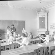 Karlavägen 34, interiör från klassrum i Carlssons skola