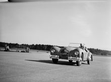 Skarpnäck. Träning inför Skarpnäcksloppet. Bilen på bilden är troligtvis en Allard K2.