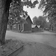Träbyggnader vid Riddersvik herrgård, Hässelby
