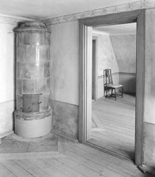 Kakelugn i Bellmansrummen, Urvädersgränd 3